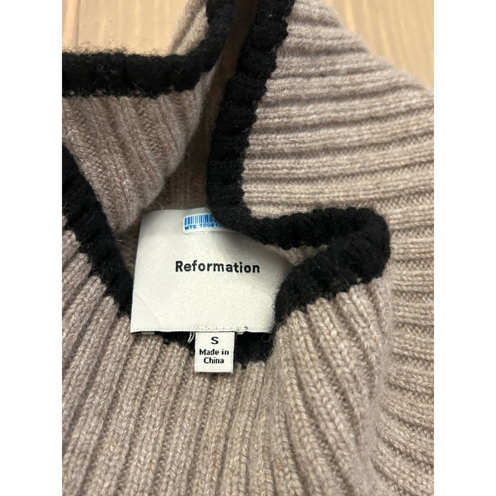 F23 Reformation Striped Recycled Cashmere Mock Neck Sweater Oatmeal Black Small - Picture 3 of 4